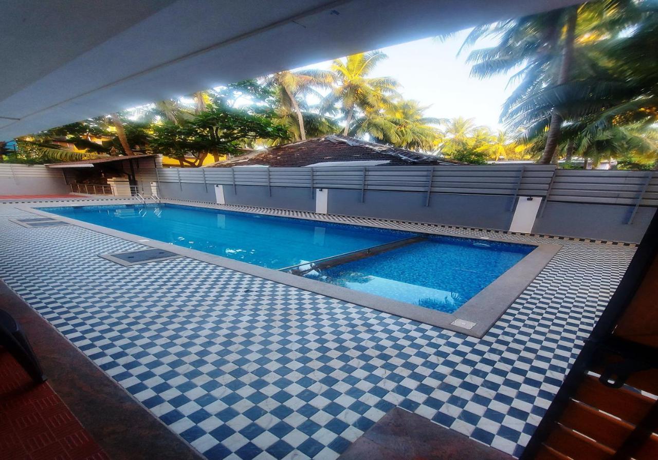 Martins Crest Hotel Patnem Beach Exterior photo